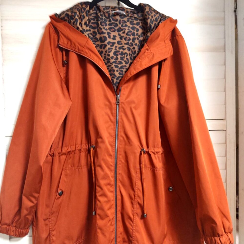 Time & True XL  Lightweight Hooded Rain Jacket Rusty Bronze with leopard Lining
